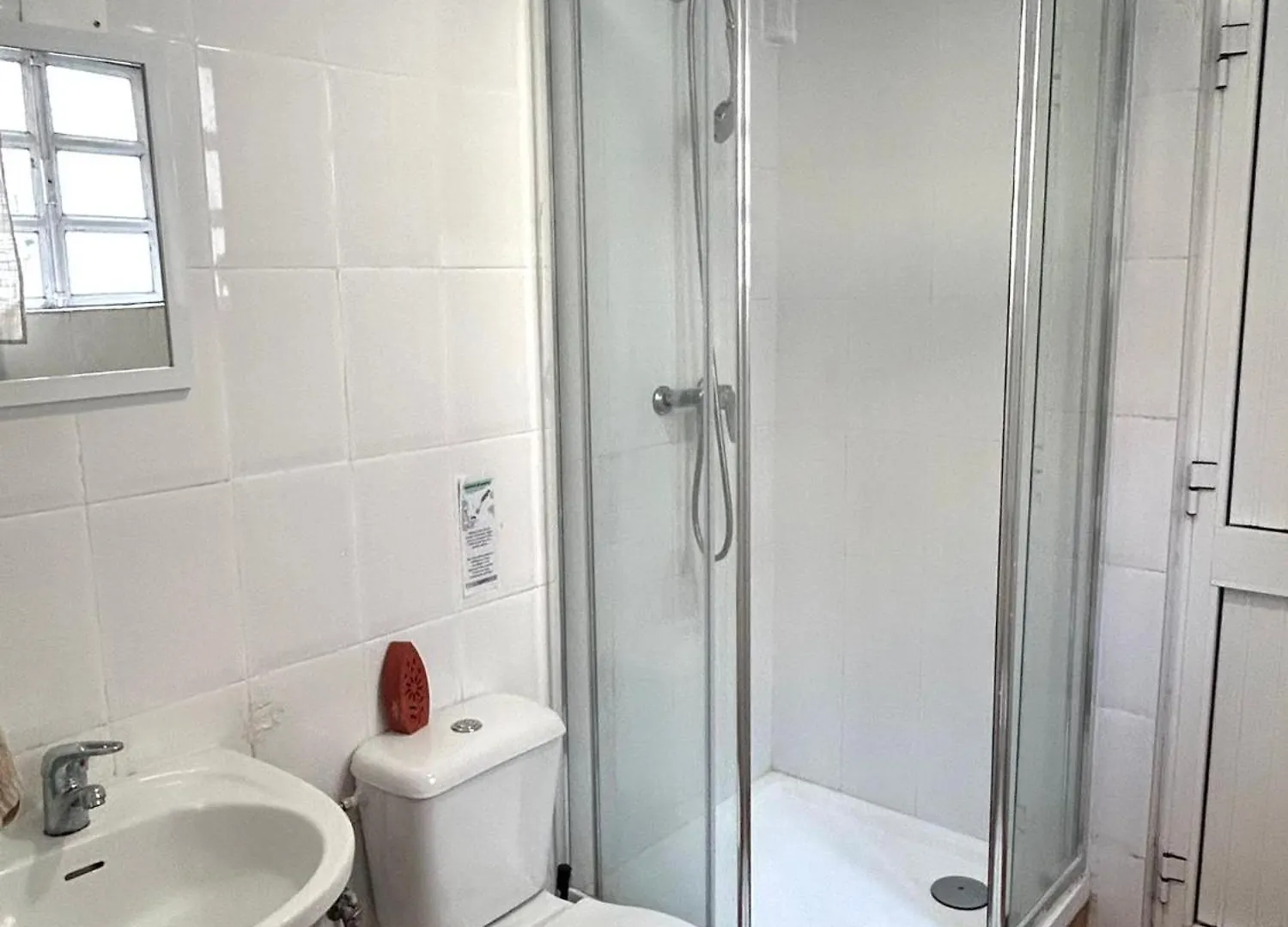 Guest house Shared Apartment With Bright Private Patio In Lisboa Portugal