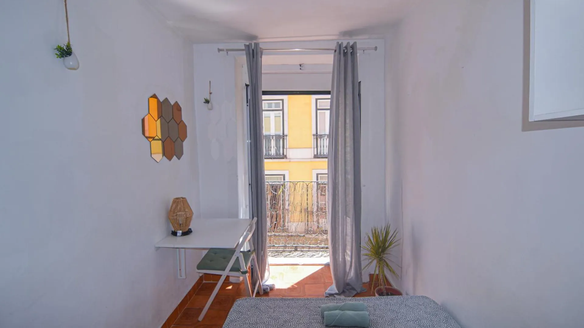 Guest house Shared Apartment With Bright Private Patio In Lisboa Portugal