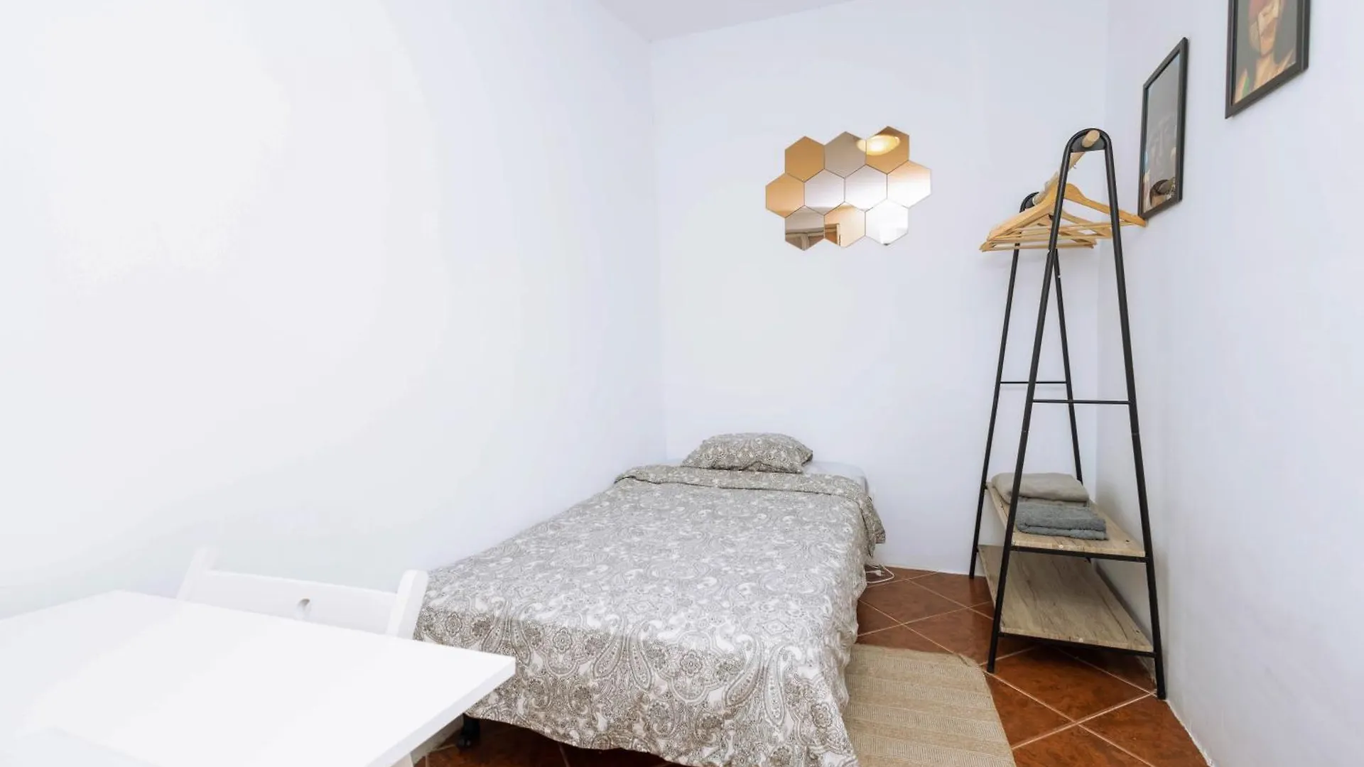Guest house Shared Apartment With Bright Private Patio In Lisboa Portugal